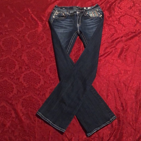 Miss Me Sz 29 bootcut with sequin embellished front and back pockets, gorgeous!! - Picture 5 of 17